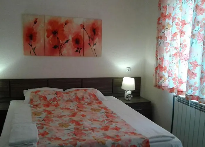 Pensión семейство петрови Kalofer