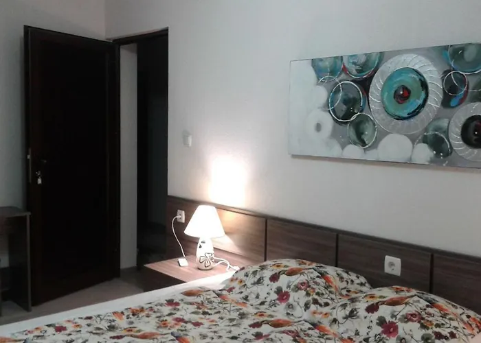 семейство петрови Pensión Kalofer